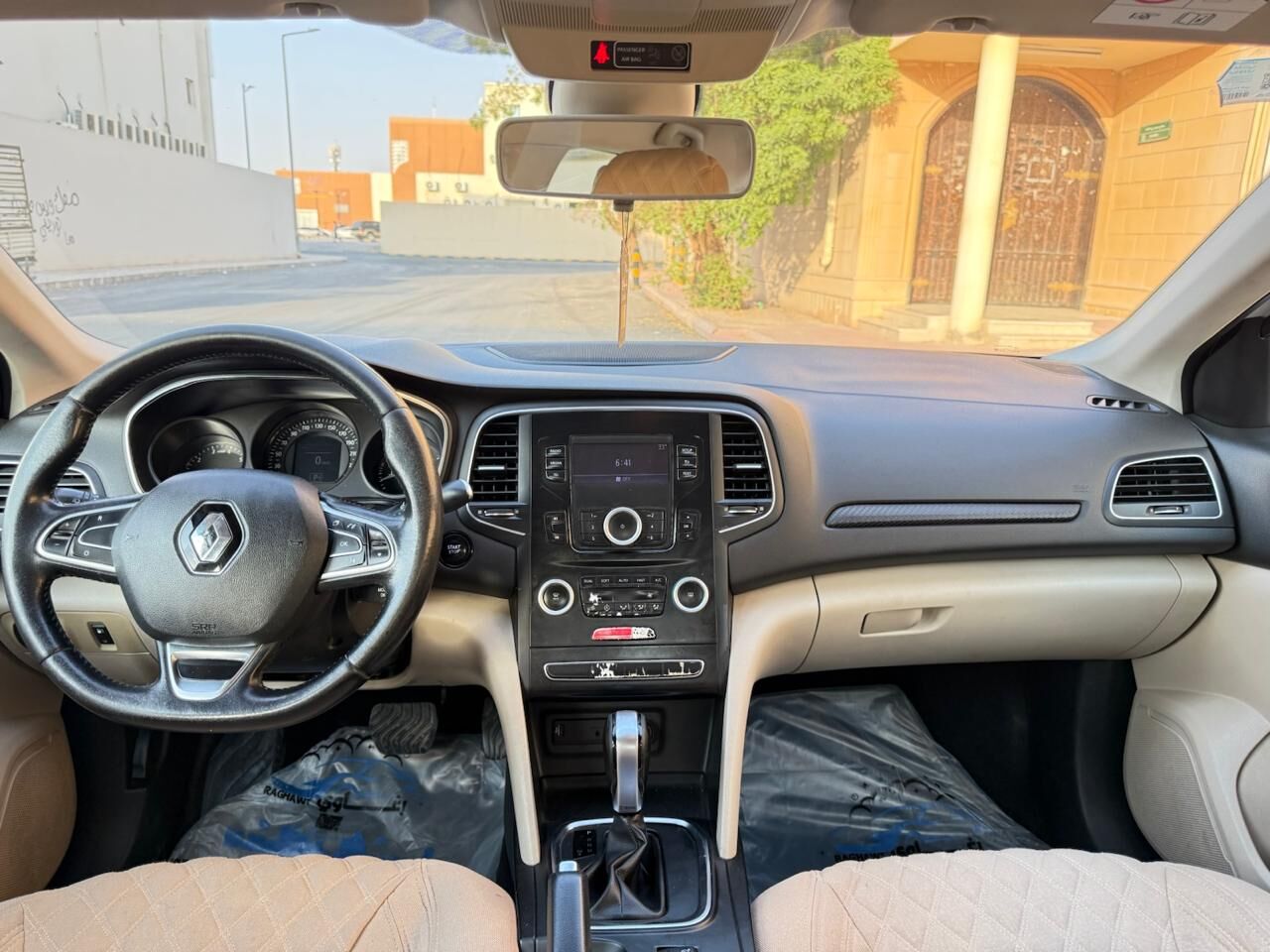 Al Aziziyah, Vehicles, Cars & Trucks , SAR 19500,  Renault Megane,  2018,  Automatic,  173000 KM,  SAR 19500, , , , 172000 KM,