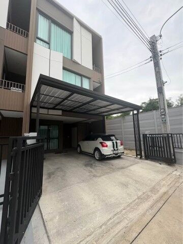 Bangkok, Villas, THB 32000,  26 Sq. Feet,  BH4290 ให้เช่าทาวน์โฮม 3 ชั้น หมู่บ้านกลาง