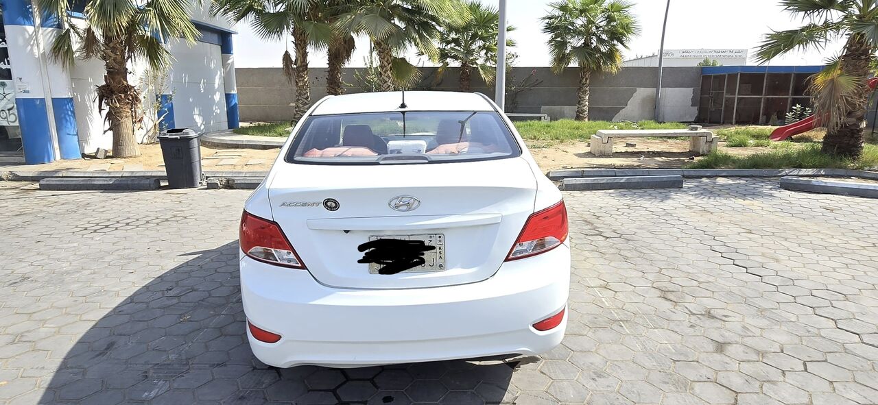 Al Iskan, Vehicles, Cars & Trucks , SAR 21000,  Hyundai Accent,  2016,  Automatic,  245000 KM,   White Colour  Model
