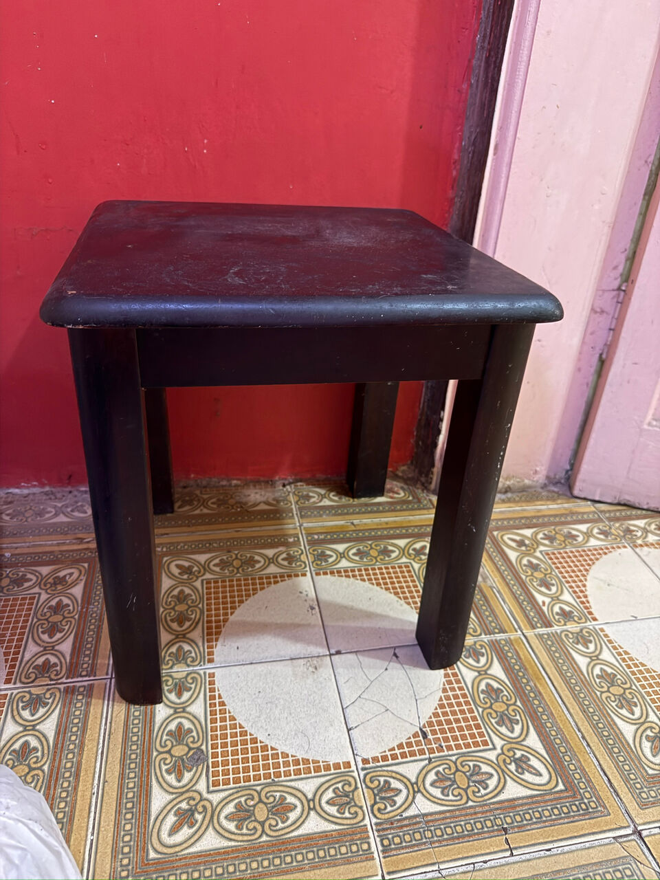 Jeddah, Furniture, SAR 35,  Stool Very Good Condition (0504526570)