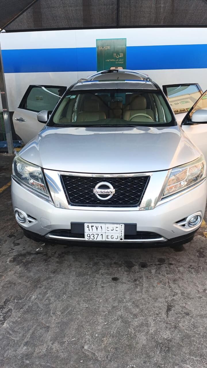 Yanbu, Vehicles, Cars & Trucks , SAR 25000,  Nissan Pathfinder,  2013,  Automatic,  246000 KM,    For Sale