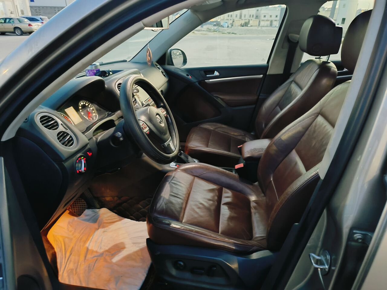Dammam, Vehicles, Cars & Trucks , SAR 19000,  Volkswagen Tiguan,  2013,  Automatic,  220500 KM,