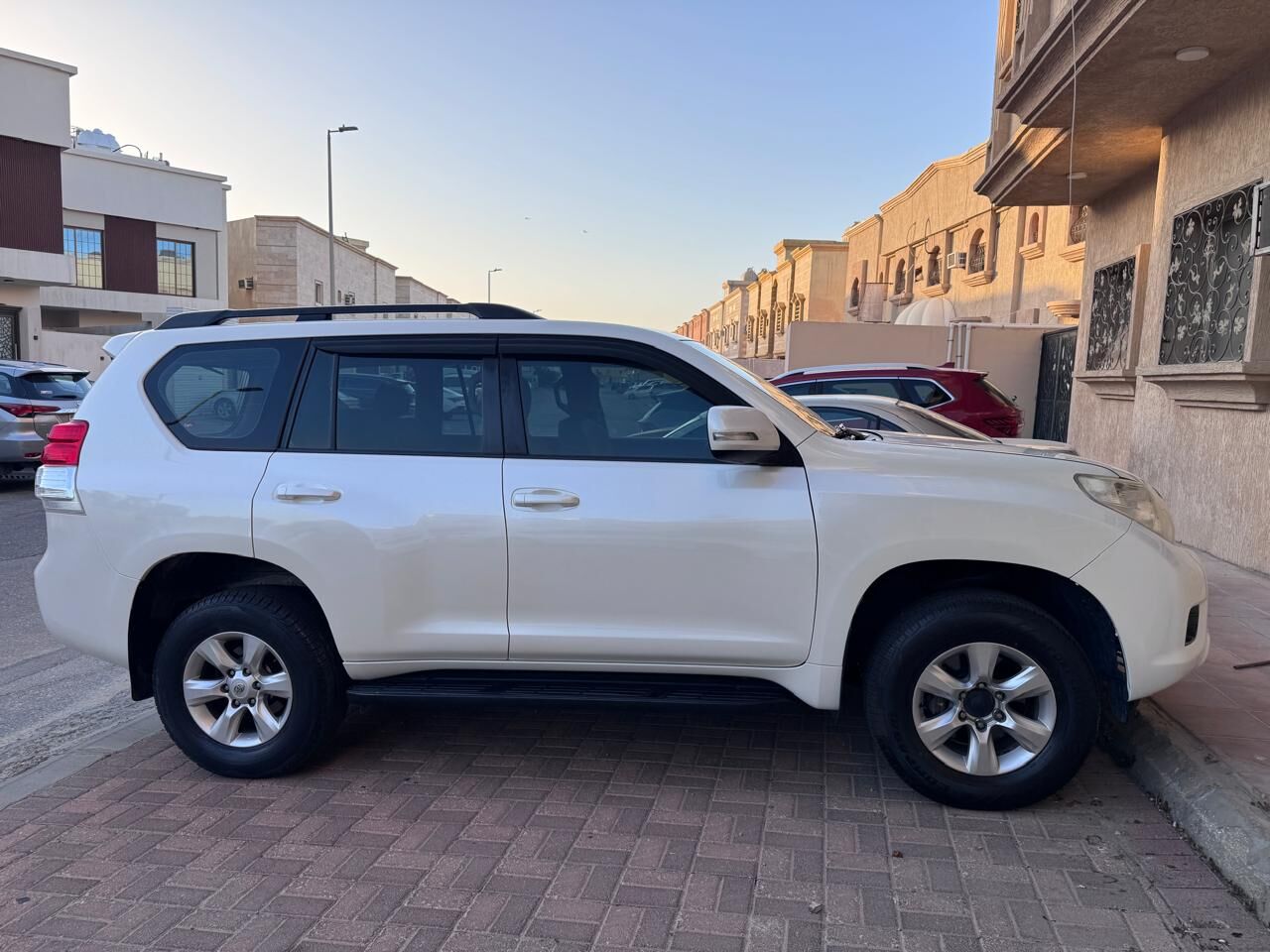 Al Rakah Al Shamaliyah, Vehicles, Cars & Trucks , SAR 51000,  Toyota Prado,  2011,  Automatic,  398700 KM,    For Sale - SAR 51000