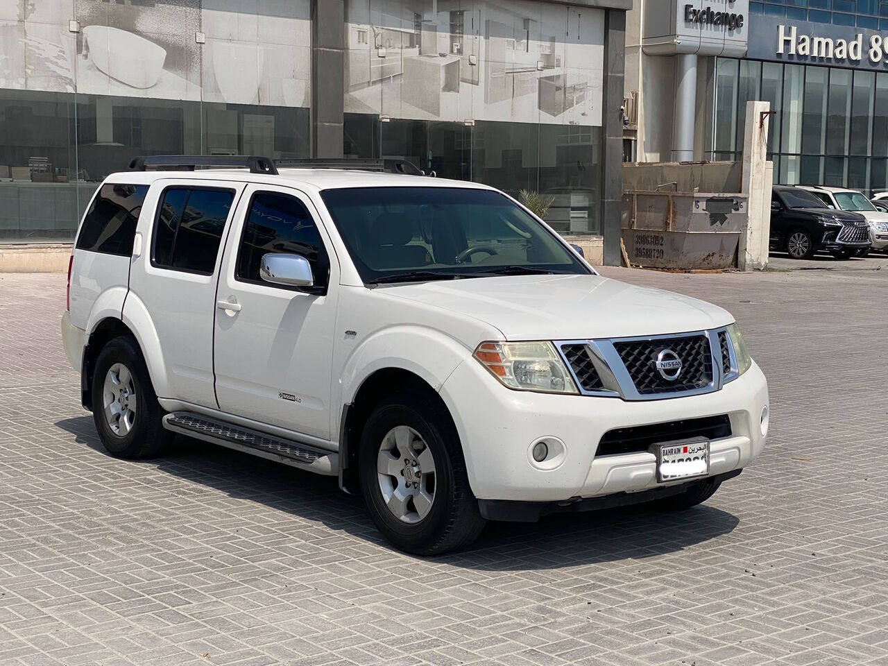 Manama, Vehicles, Cars & Trucks , BHD 1150,  Nissan Pathfinder Armada,  2008,  Automatic,  196500 KM,  Nissan Pathfinder  (White)
