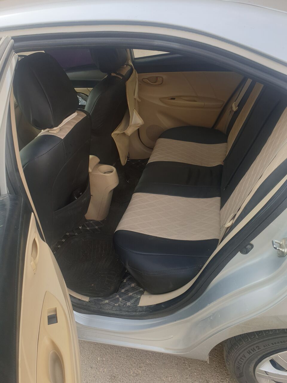 Riyadh, Vehicles, Cars & Trucks , SAR 30000,  Toyota Yaris,  2014,  Automatic,  188957 KM,  Rawdah