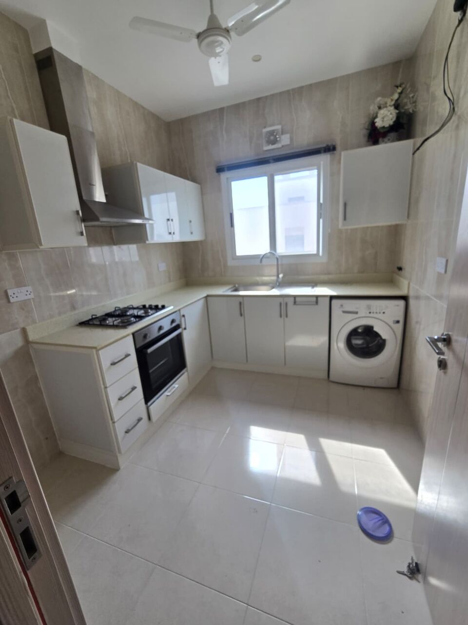 Hidd, Apartments, Flats, Houses & Villas, BHD 250,  2 BR,  Flat For Rent In Hidd