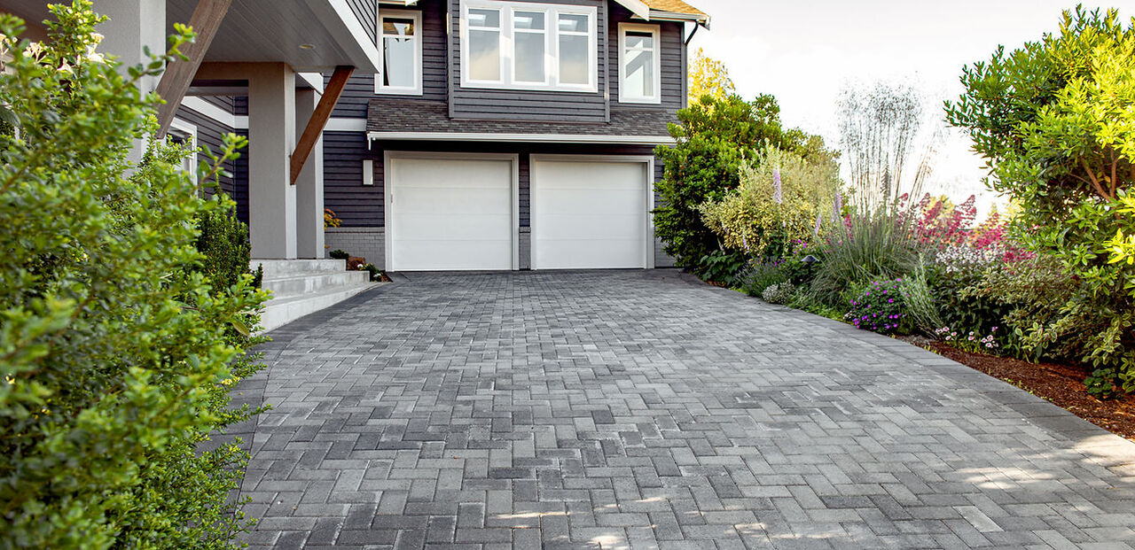 New York, Real Estate, Construction Landscaping In Bothell