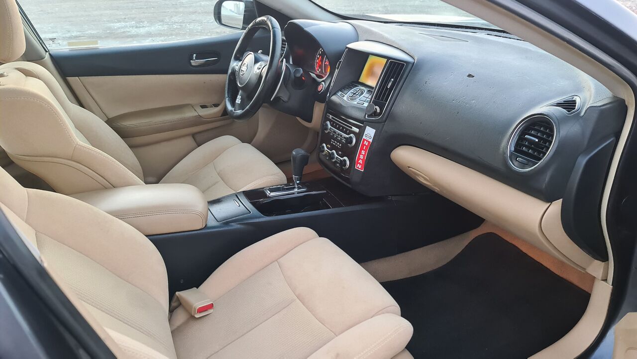 Juffair, Vehicles, Cars & Trucks , BHD 1250,  Nissan Maxima,  2011,  Automatic,  180 KM,   Full Option Instalments Option Available