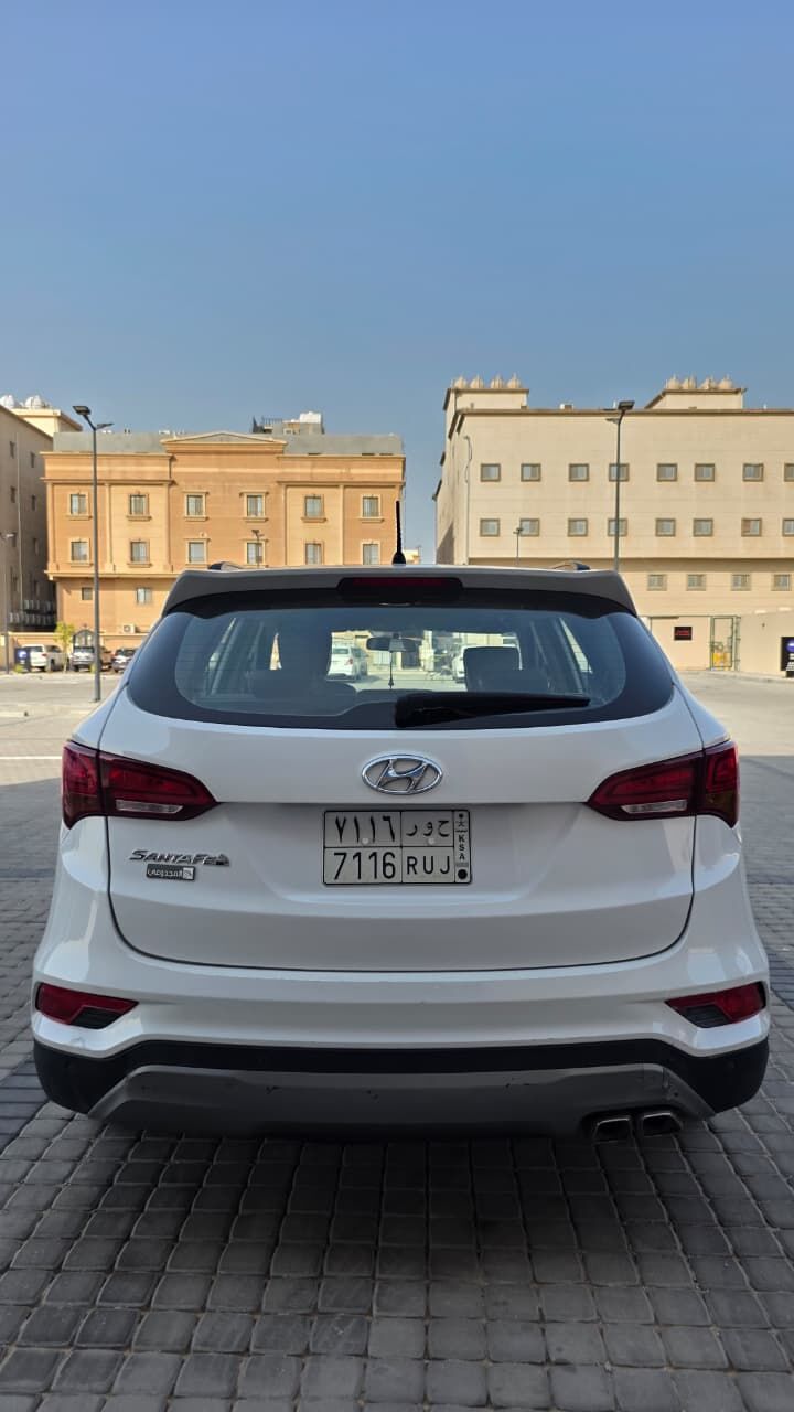 Dammam, Vehicles, Cars & Trucks , SAR 59000,  Hyundai Santa Fe,  2017,  Automatic,  229000 KM,  Family Car, Driven By Doctor, No Accident, Excellent Condition