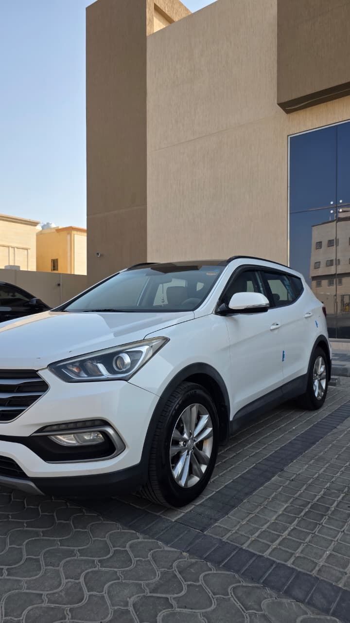 Dammam, Vehicles, Cars & Trucks , SAR 59000,  Hyundai Santa Fe,  2017,  Automatic,  229000 KM,  Family Car, Driven By Doctor, No Accident, Excellent Condition