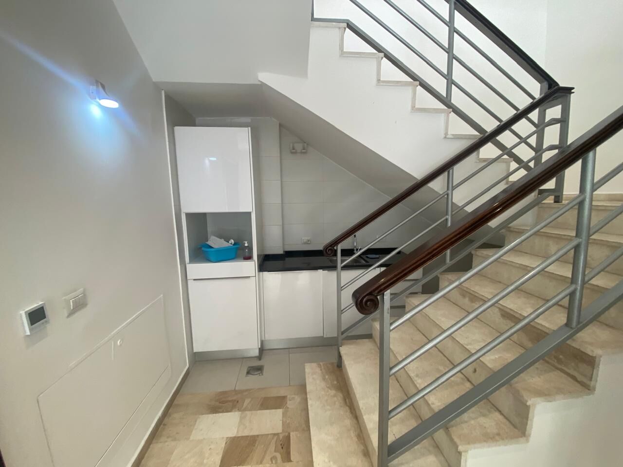 Abdoun, Apartments, Flats, Houses & Villas, JOD 25000/year,  3 BR,  300 Sq. Meter,  Duplex Apartment For Rent