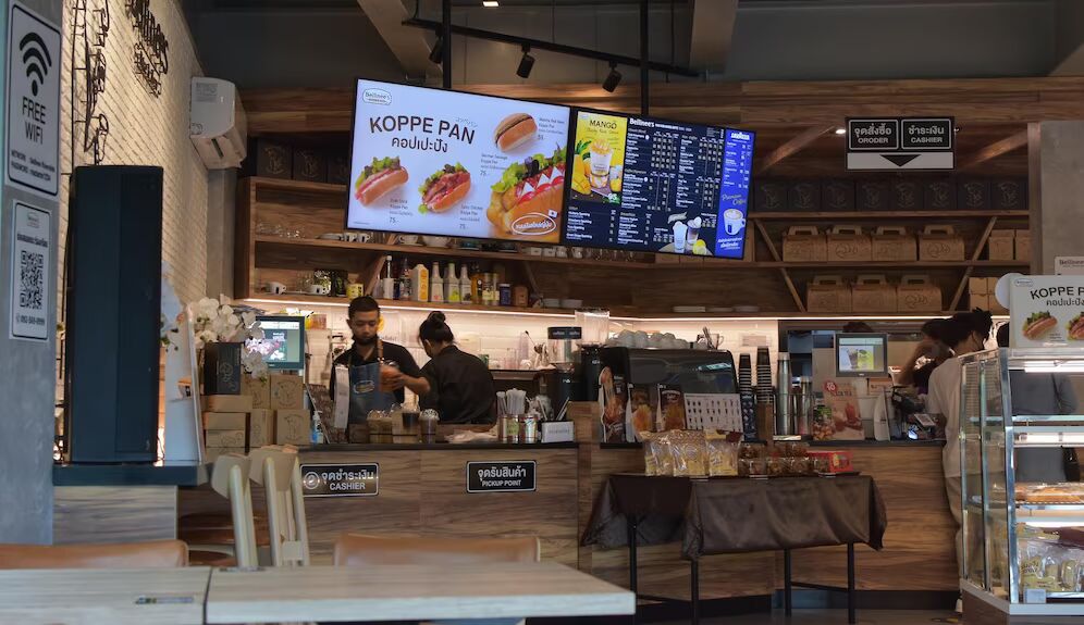 New York, Restaurants, Enhancing Dining With Digital Signage