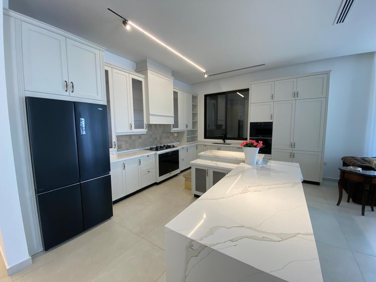 Abdoun, Apartments, Flats, Houses & Villas, JOD 40000/year,  Furnished,  3 BR,  320 Sq. Meter,  Ground Floor Apartment For Rent