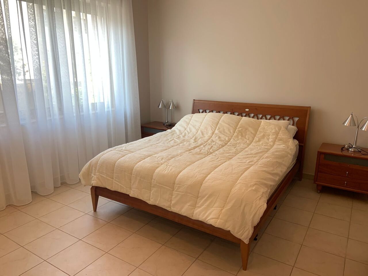 Amman, Apartments, Flats, Houses & Villas, JOD 40000/year,  Furnished,  4 BR,  435 Sq. Meter,  Furnished Apartment For Rent