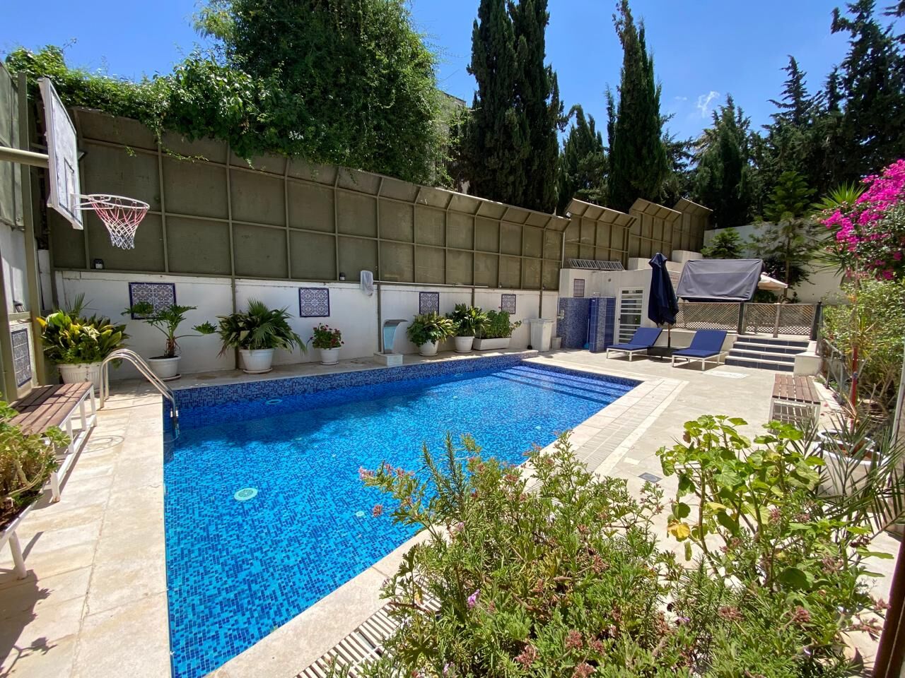 Abdoun, Apartments, Flats, Houses & Villas, JOD 23000/year,  3 BR,  250 Sq. Meter,  Rooftop Apartment For Rent