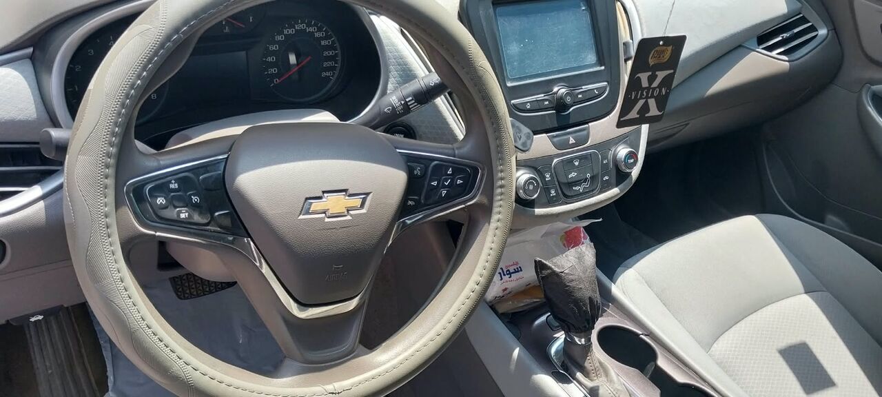 Jeddah, Vehicles, Cars & Trucks , SAR 38000,  Chevrolet Malibu,  2017,  Automatic,  338000 KM,    White
