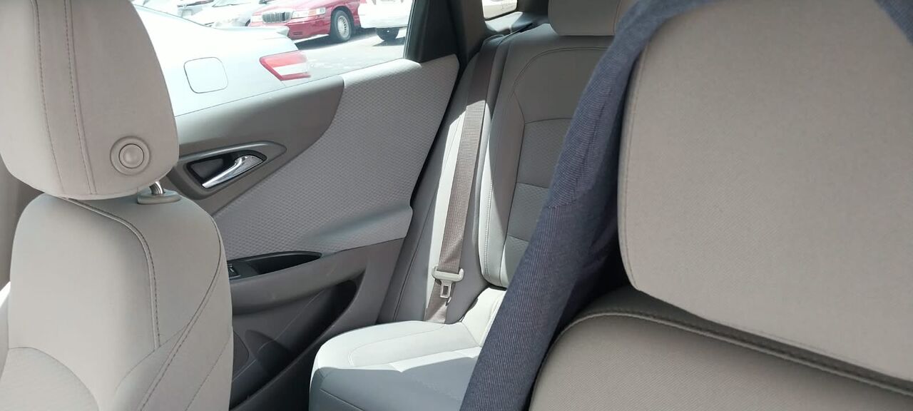 Jeddah, Vehicles, Cars & Trucks , SAR 38000,  Chevrolet Malibu,  2017,  Automatic,  338000 KM,    White