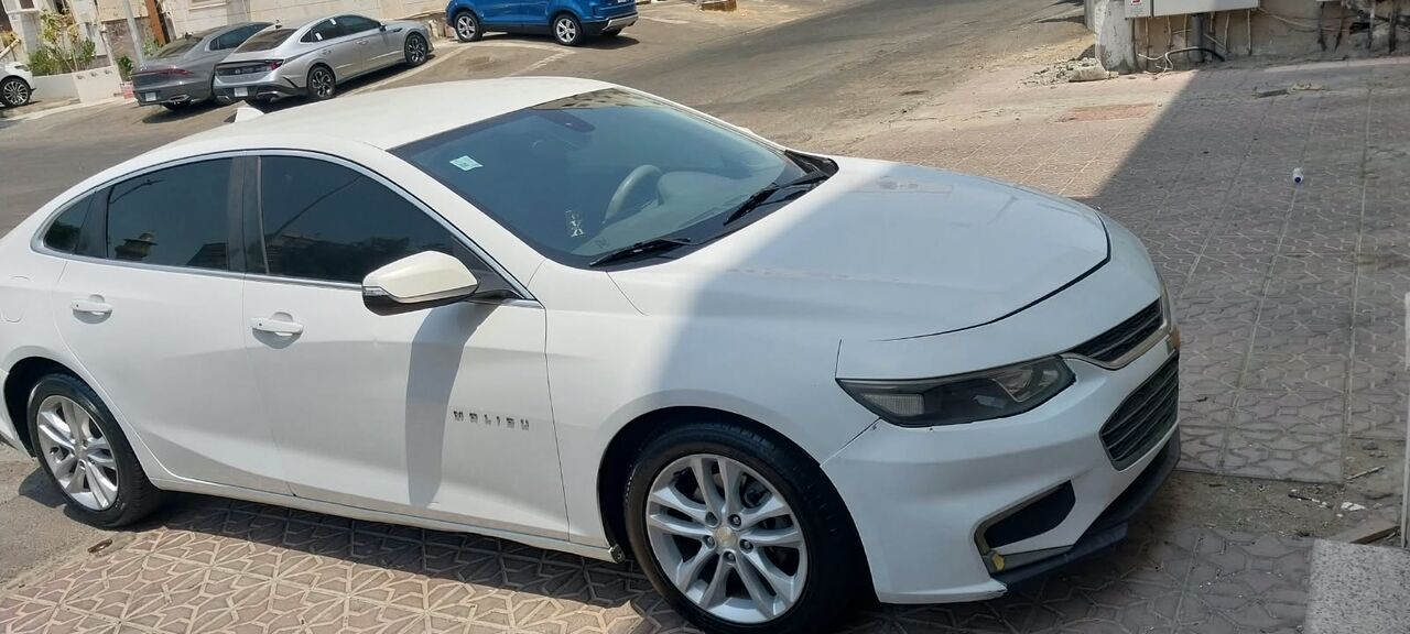 Jeddah, Vehicles, Cars & Trucks , SAR 38000,  Chevrolet Malibu,  2017,  Automatic,  338000 KM,    White