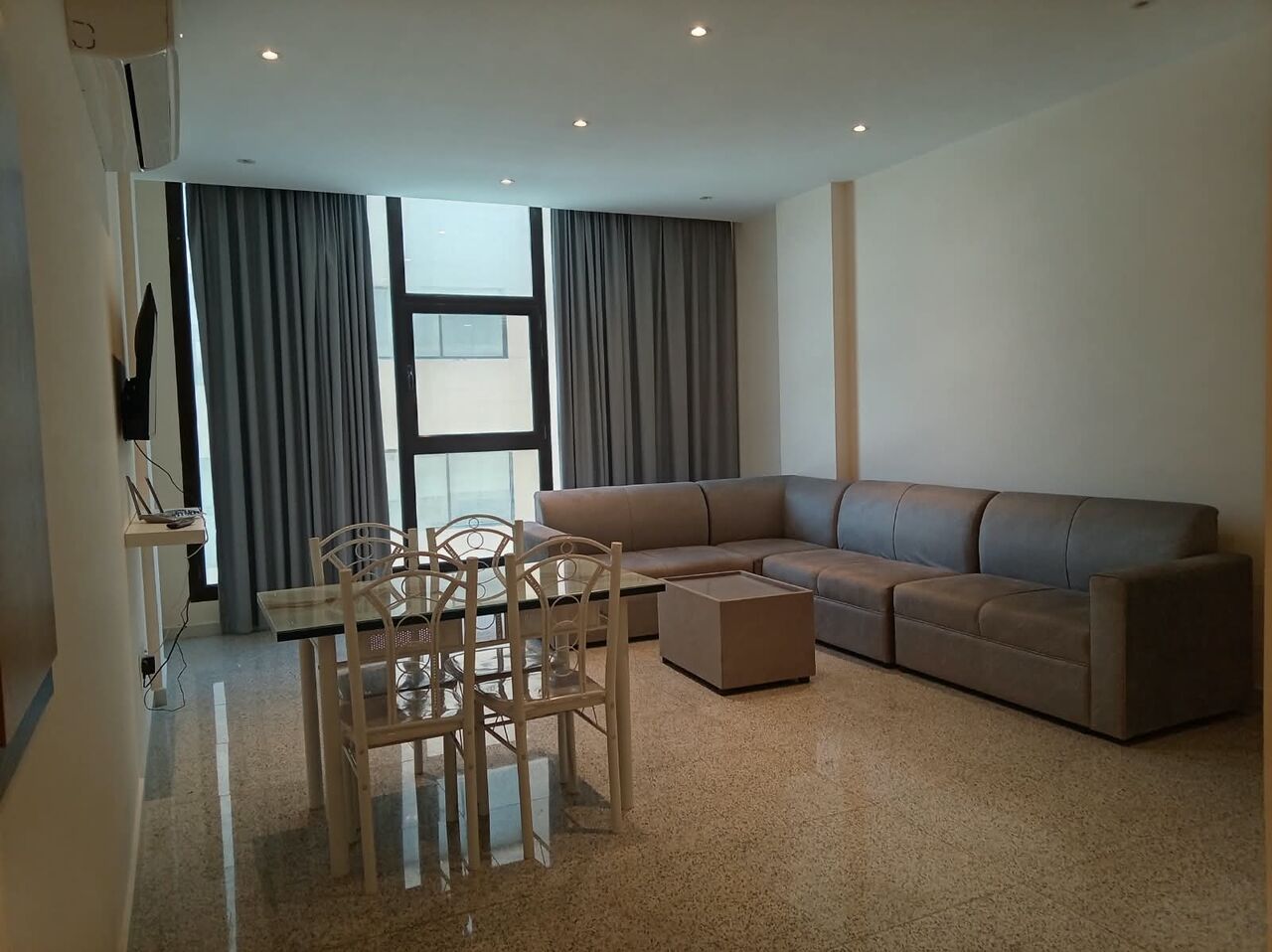 Adliya, Apartments, Flats, Houses & Villas, BHD 330/year,  2 BR,  Fully Furnished 2BHK Flat For Rent In Adliya With Ewa