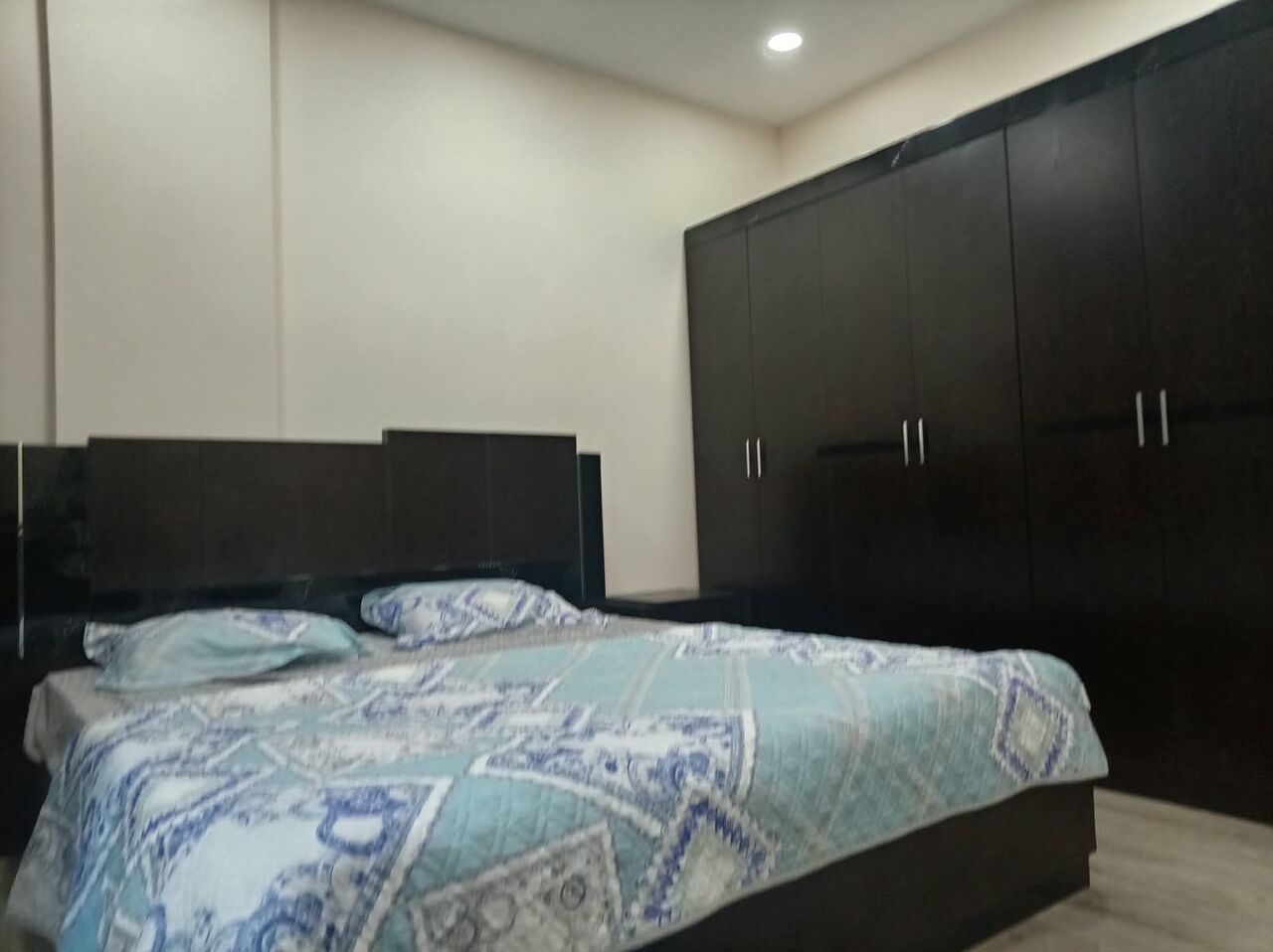 Adliya, Apartments, Flats, Houses & Villas, BHD 330/year,  2 BR,  Fully Furnished 2BHK Flat For Rent In Adliya With Ewa