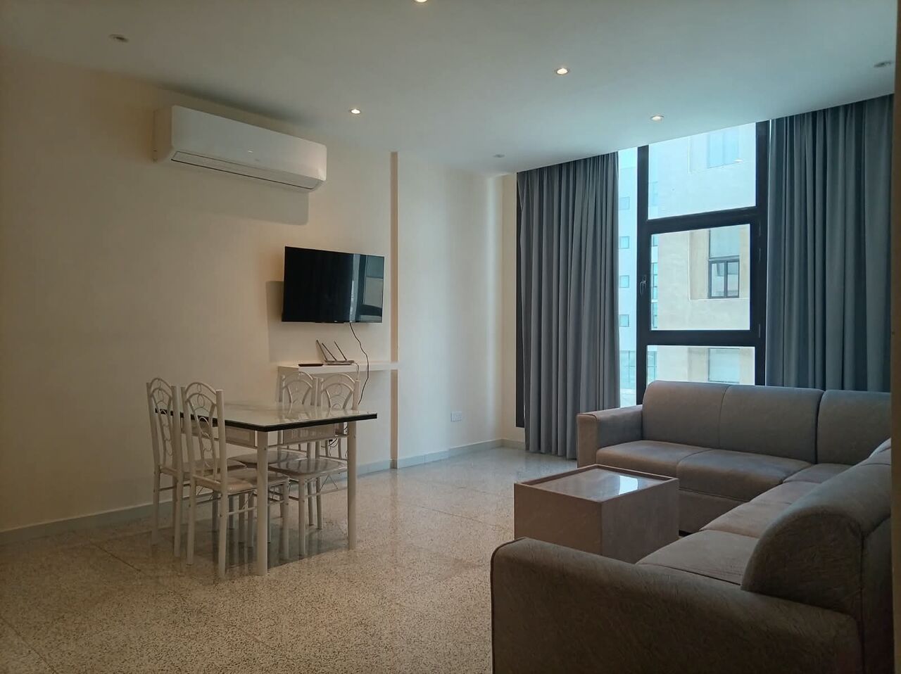 Adliya, Apartments, Flats, Houses & Villas, BHD 330/year,  2 BR,  Fully Furnished 2BHK Flat For Rent In Adliya With Ewa