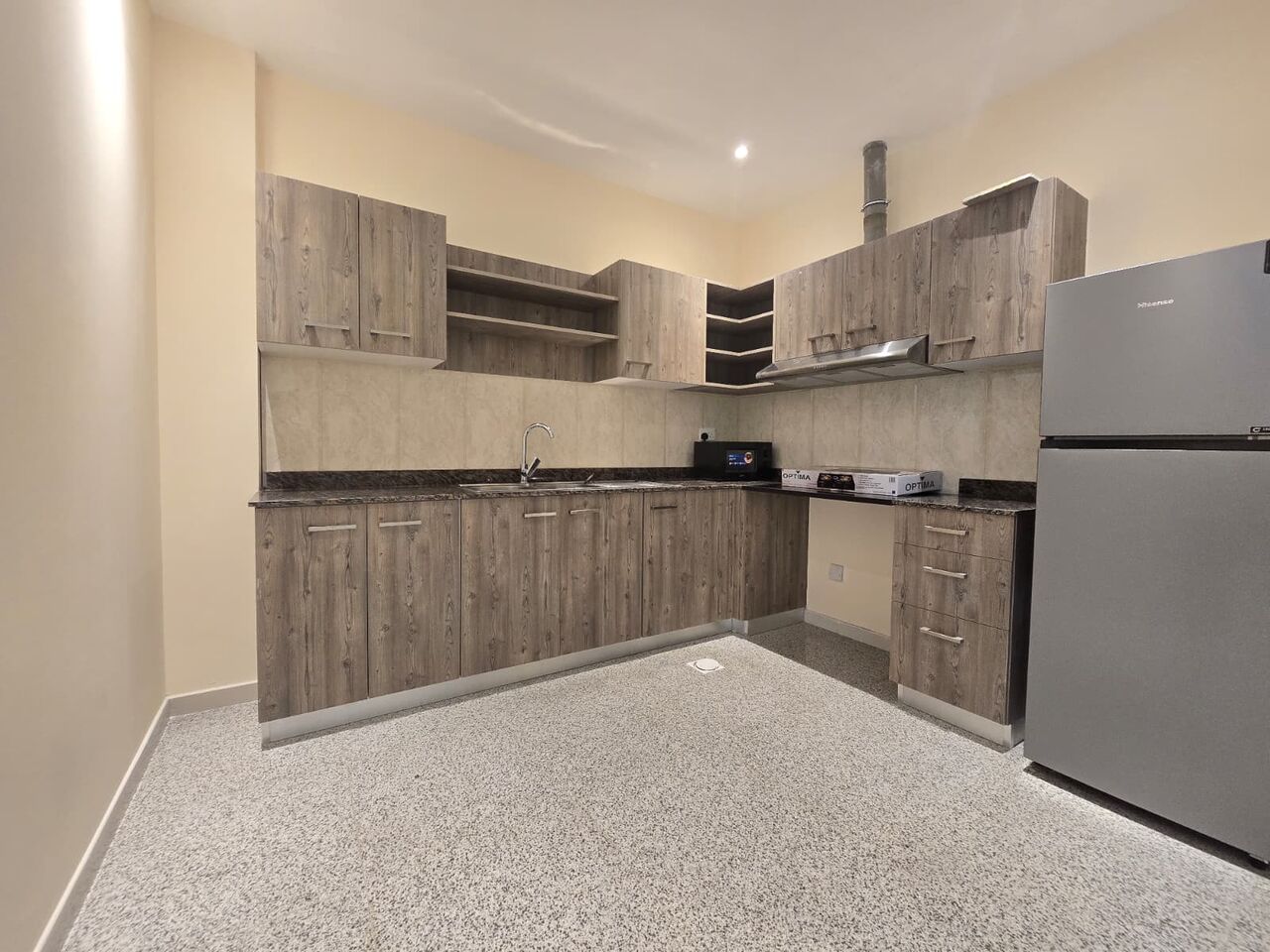Mahooz, Apartments, Flats, Houses & Villas, BHD 350/month,  Furnished,  2 BR,  120 Sq. Meter,  2BHK Semi Furnished Apartment In Mahooz