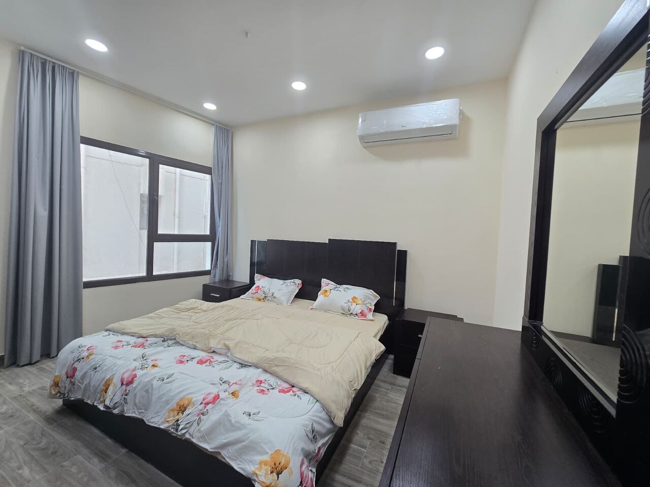 Mahooz, Apartments, Flats, Houses & Villas, BHD 350/month,  Furnished,  2 BR,  120 Sq. Meter,  2BHK Semi Furnished Apartment In Mahooz