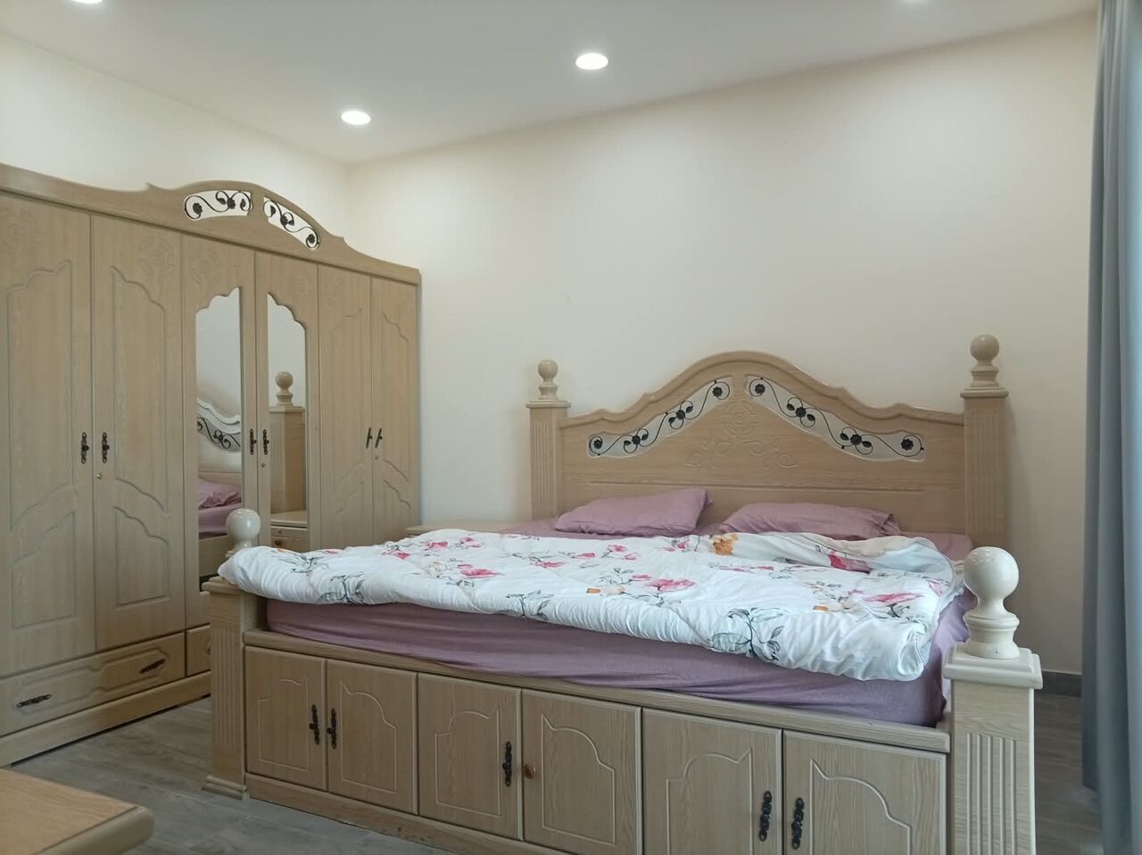 Adliya, Apartments, Flats, Houses & Villas, BHD 280/year,  1 BR,  Fully Furnished 1BHK Flat For Rent In Adliya With Ewa