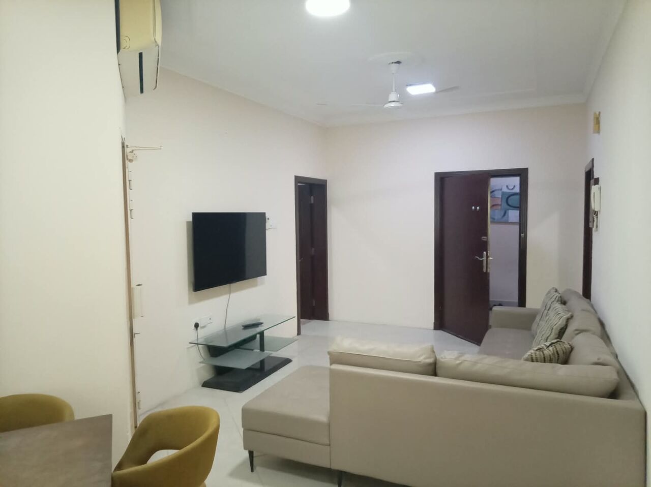 Segaya, Apartments, Flats, Houses & Villas, BHD 270/year,  2 BR,  Fully Furnished 2BHK Flat For Rent In Segaya With Ewa