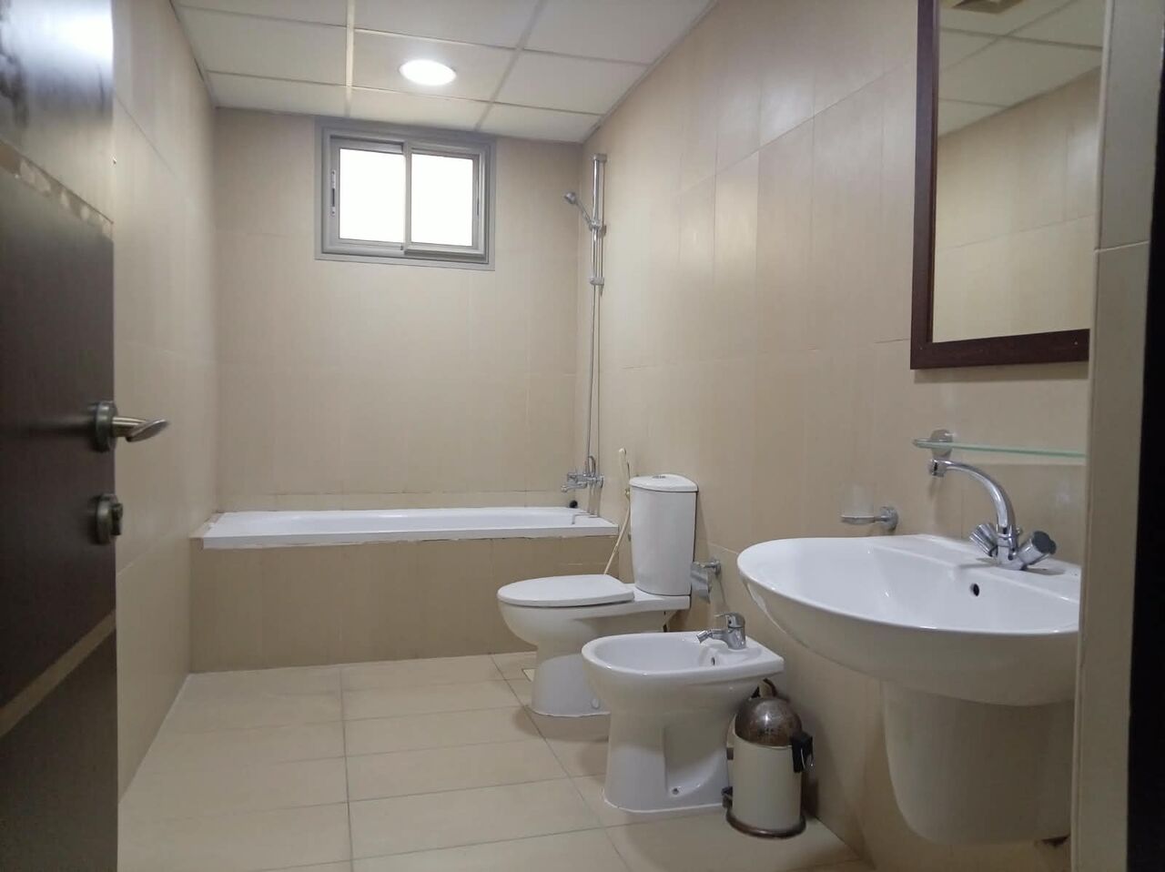 Adliya, Apartments, Flats, Houses & Villas, BHD 350/year,  2 BR,  Fully Furnished 2BHK Flat For Rent In Adliya With Ewa
