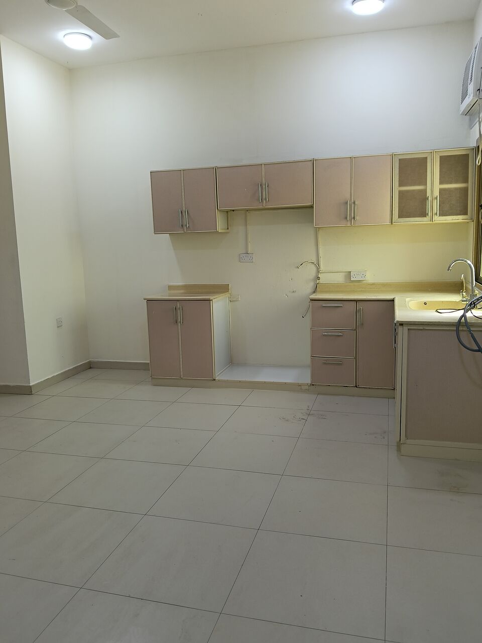 Umm Al Hassam, Apartments, Flats, Houses & Villas, BHD 210/month,  2 BR,  2 Bedroom Unfurnished Flat For Rent With Ewa