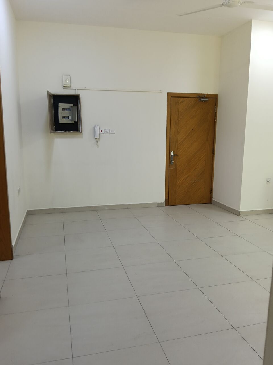 Umm Al Hassam, Apartments, Flats, Houses & Villas, BHD 210/month,  2 BR,  2 Bedroom Unfurnished Flat For Rent With Ewa