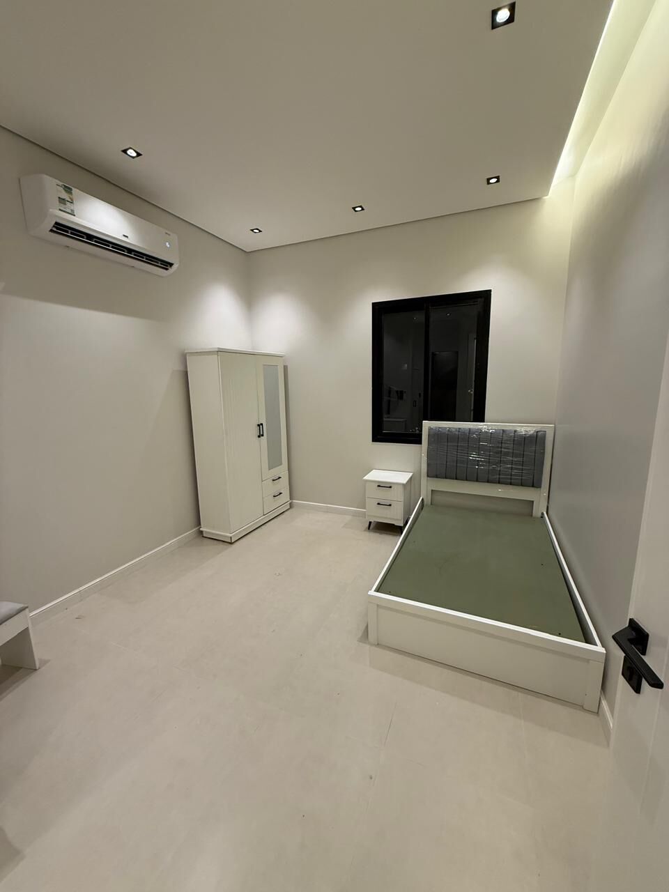 Riyadh, Rooms for Rent, SAR 1800/month,  Furnished,  Executive Bachelor Room Available &ndash; For One Person And Sharing Room Available