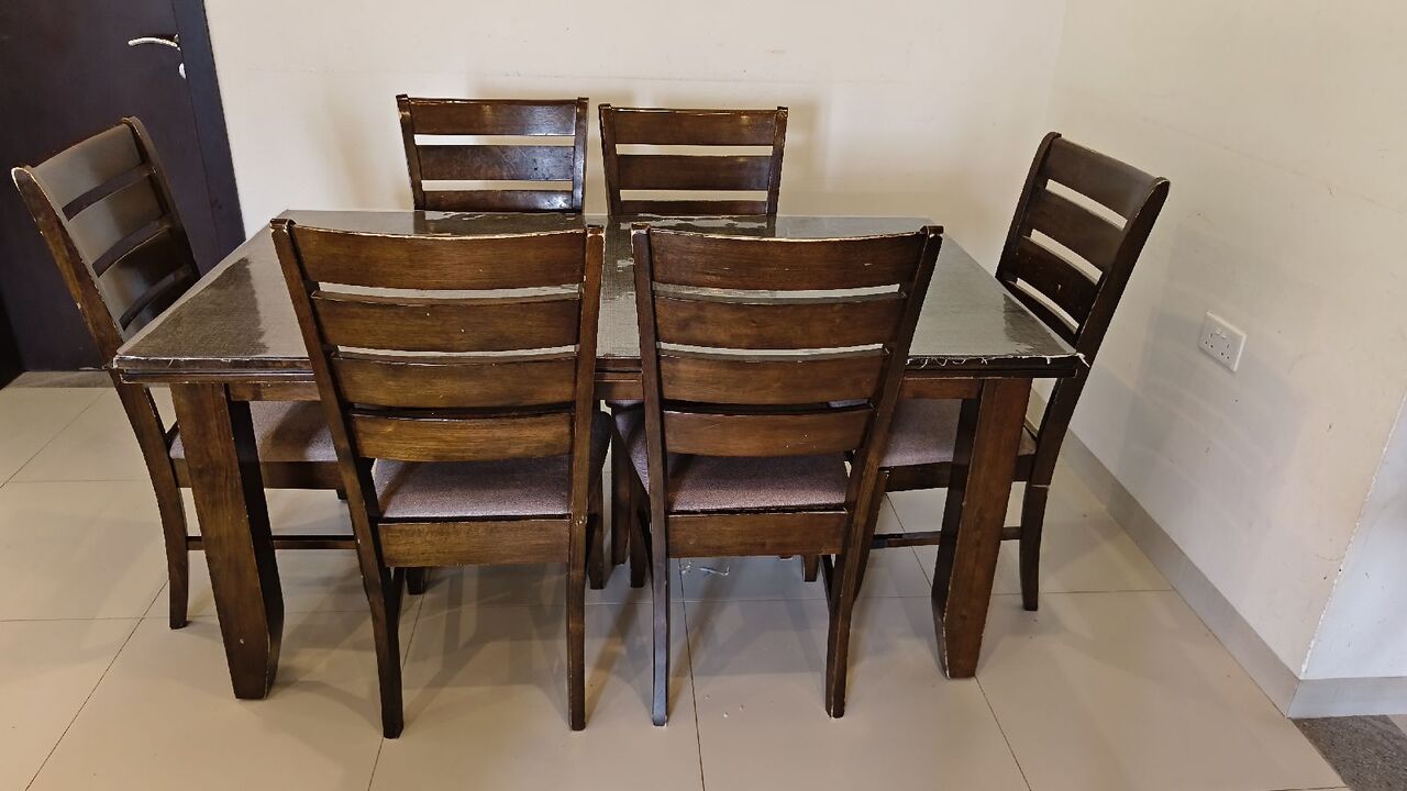 Hidd, Furniture, BHD 45,  طاولة طعام - Dining Table