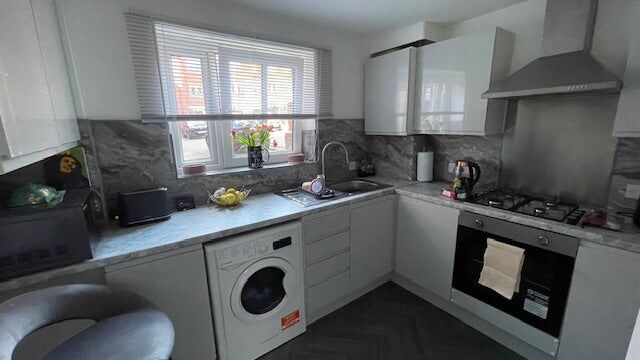 Amsterdam, Apartments, Flats, Houses & Villas, EUR 800/month,  Furnished,  1 BR,  34 Sq. Meter,  Standard 1 Bedroom Apartment/ Flat For Rent In Amsterdam