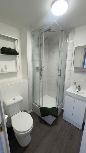 Amsterdam, Apartments, Flats, Houses & Villas, EUR 800/month,  Furnished,  1 BR,  34 Sq. Meter,  Standard 1 Bedroom Apartment/ Flat For Rent In Amsterdam