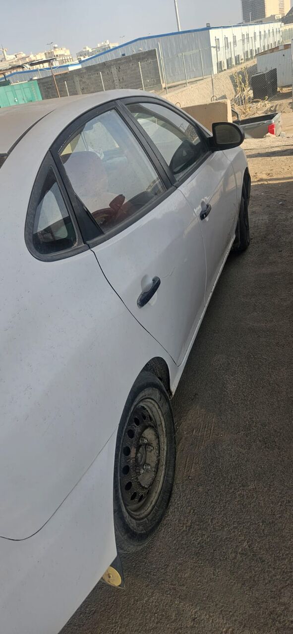 Kabul, Vehicles, Cars & Trucks , Sar 11000,  HUNDAI ELENTRA,  2011,  Manual,  400000 KM,    . (Madena )