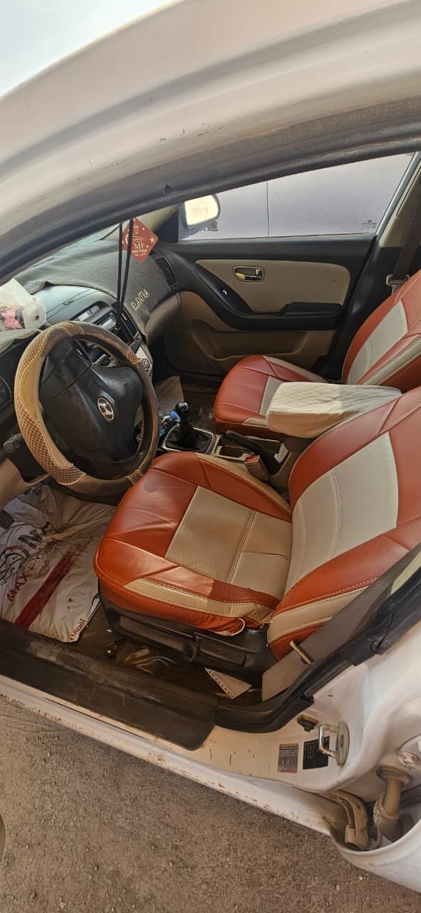 Kabul, Vehicles, Cars & Trucks , Sar 11000,  HUNDAI ELENTRA,  2011,  Manual,  400000 KM,    . (Madena )