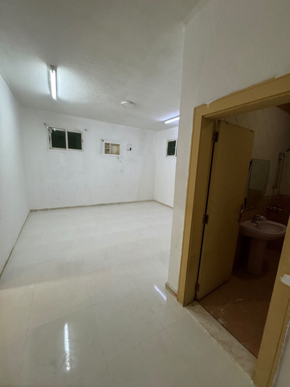 Riyadh, Apartments, Flats, Houses & Villas, Apartment For Rent In Al-Askan Neighbourhood, Al-Kharj Road, Before Aramco Industrial In R