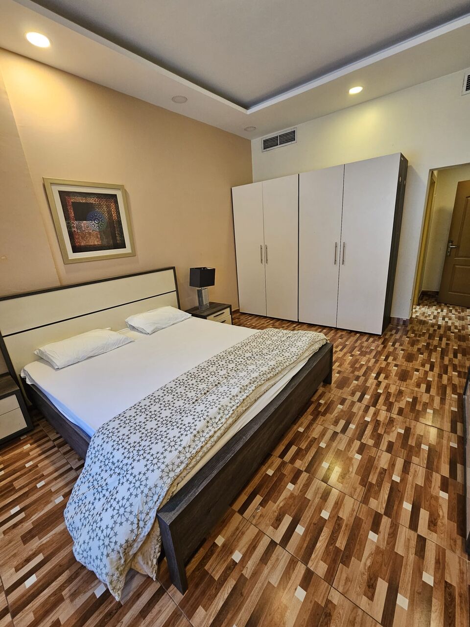 Juffair, Holiday/Vacation Rentals, BHD 340/month,  2 BR,  220 Sq. Meter,  2 BHK Unlimited EWA Furnished Apartment BD-340 | Housekeeping | In JUFFAIR