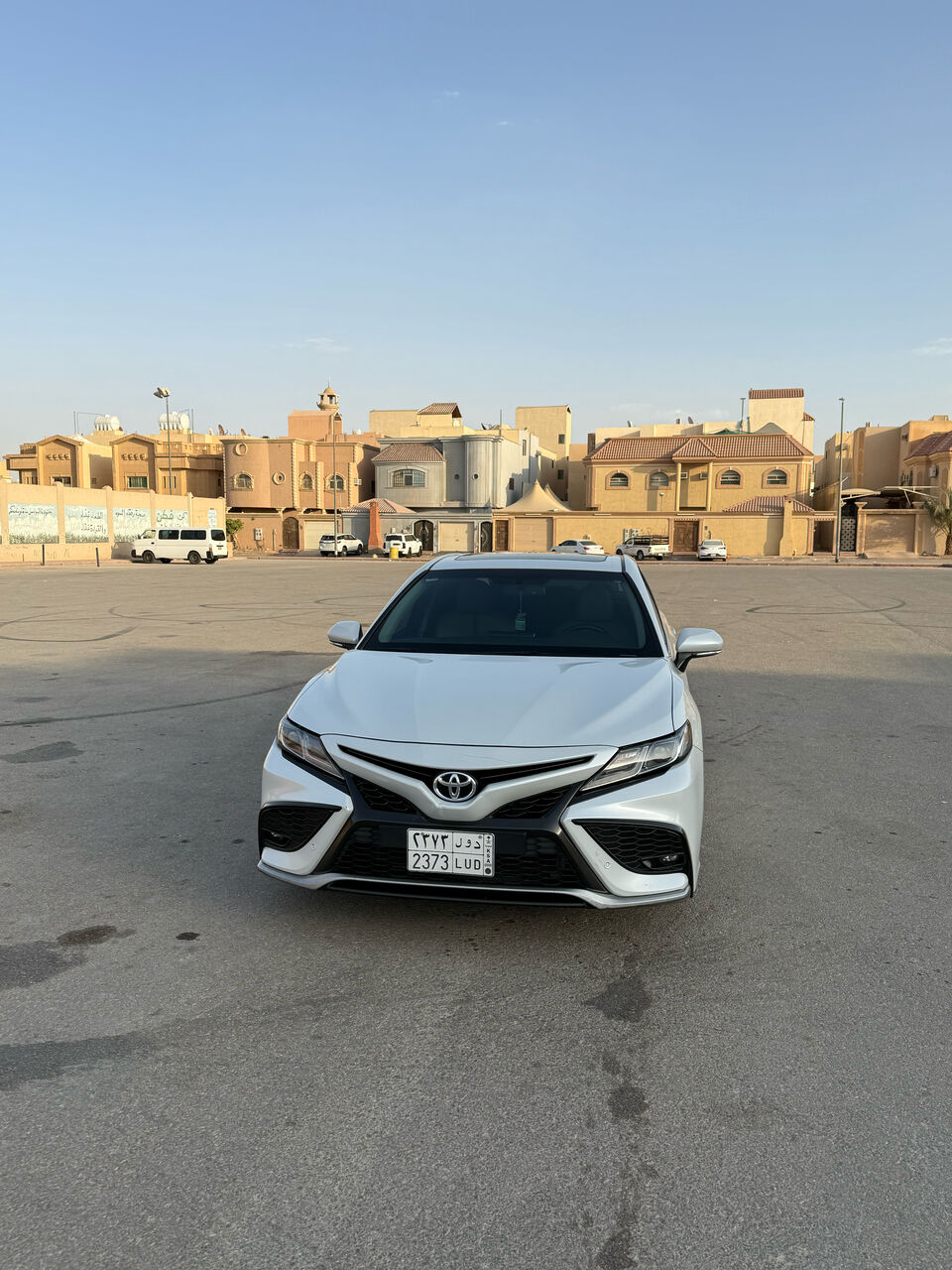 Riyadh, Vehicles, Cars & Trucks , SAR 179000,  Toyota Camry,  2021,  Automatic,  157000 KM,   Camry, Fully Loaded, Top Of The Line, 157,000 Km, Price: 79,000