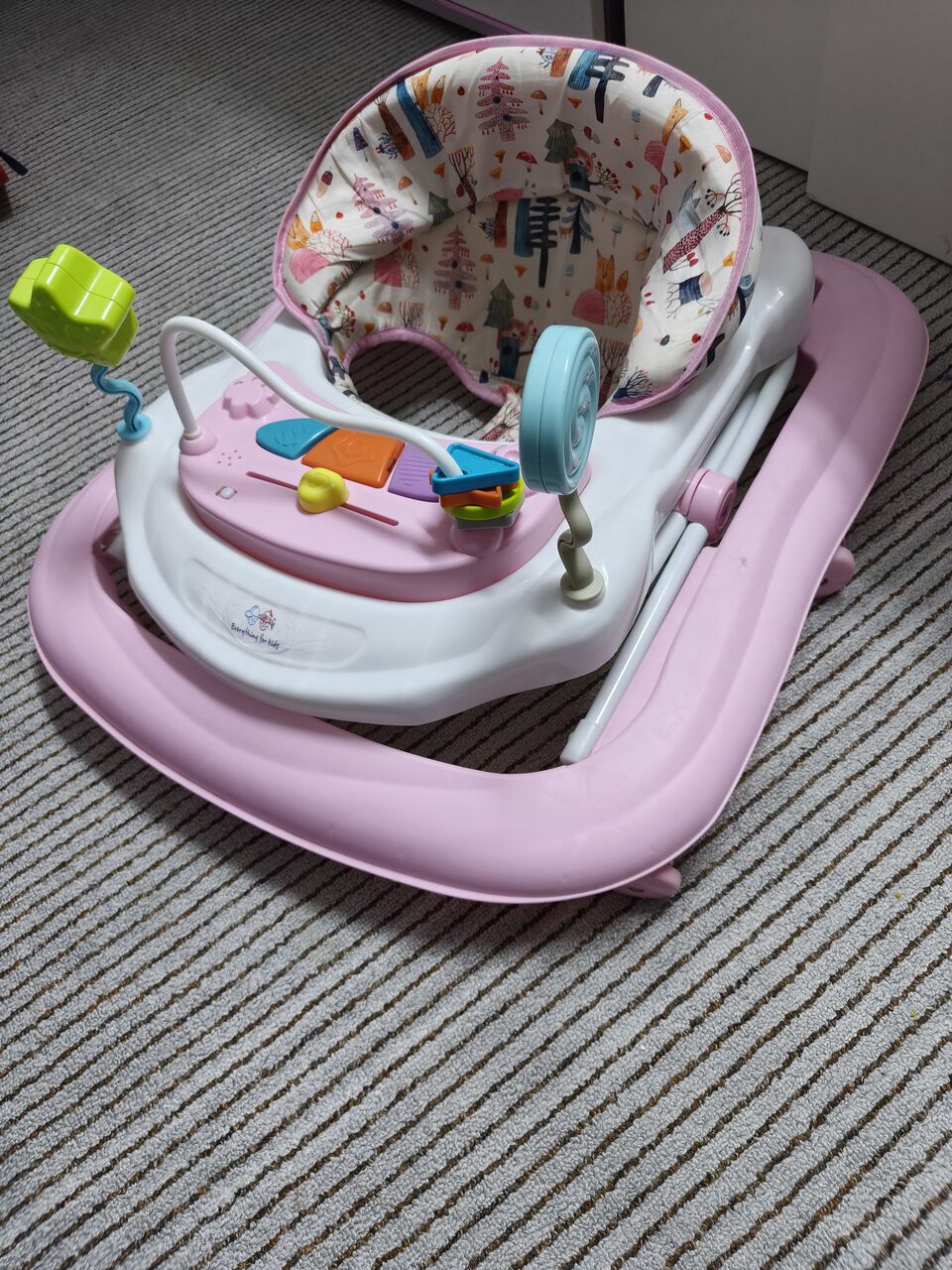 Jeddah, Baby & Kid Stuff, SAR 60,  Baby Walker With Music