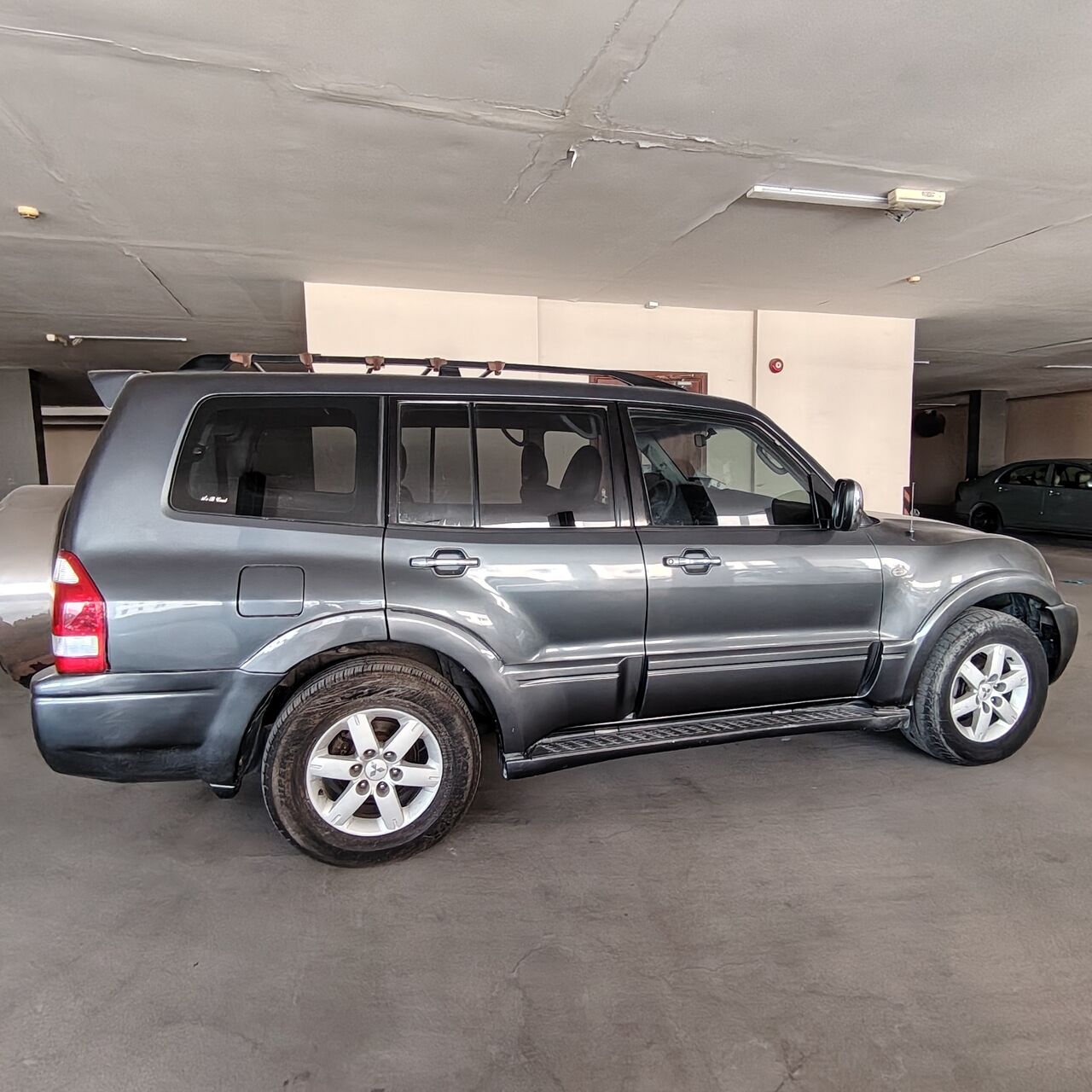 East Riffa, Auto Parts, BHD 1200,  Pajero Mitsubishi 2006