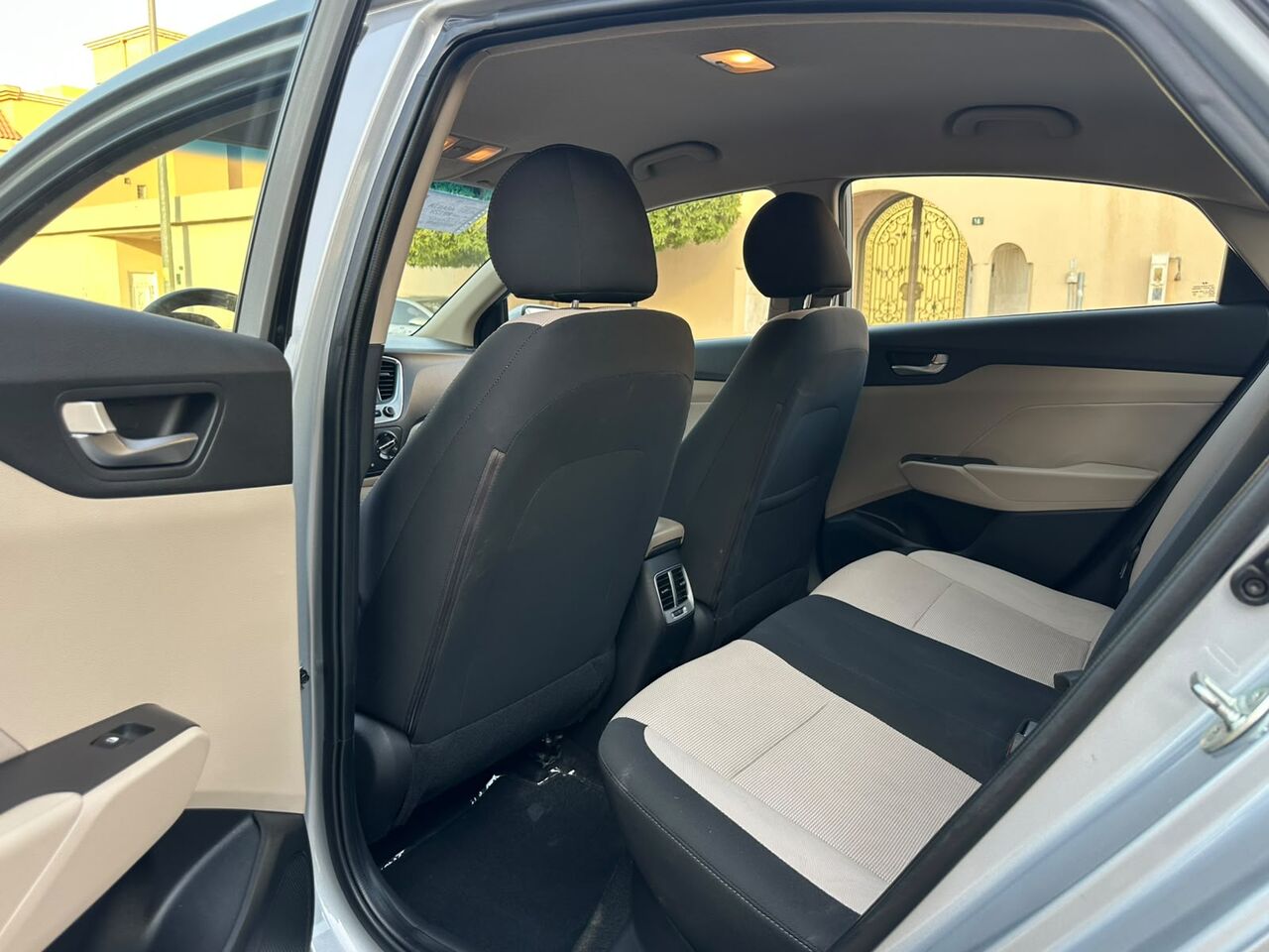 Riyadh, Vehicles, Cars & Trucks , SAR 400000,  Hyundai Accent,  2022,  Automatic,  117000 KM,     Well Maintained For Sales