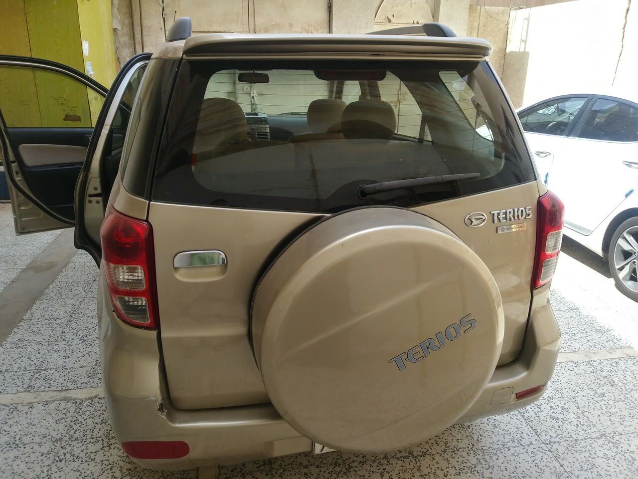 Manfouha, Vehicles, Cars & Trucks , SAR 15000,  Daihatsu Terios,  2009,  Automatic,  350000 KM,  Completely Fit Car And Ready To Drive