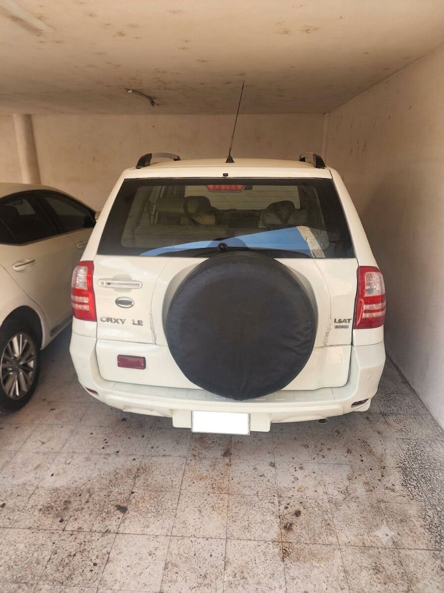 Manama, Vehicles, Cars & Trucks , BHD 900,  Mitsubishi SUP,  2014,  Automatic,  145000 KM,