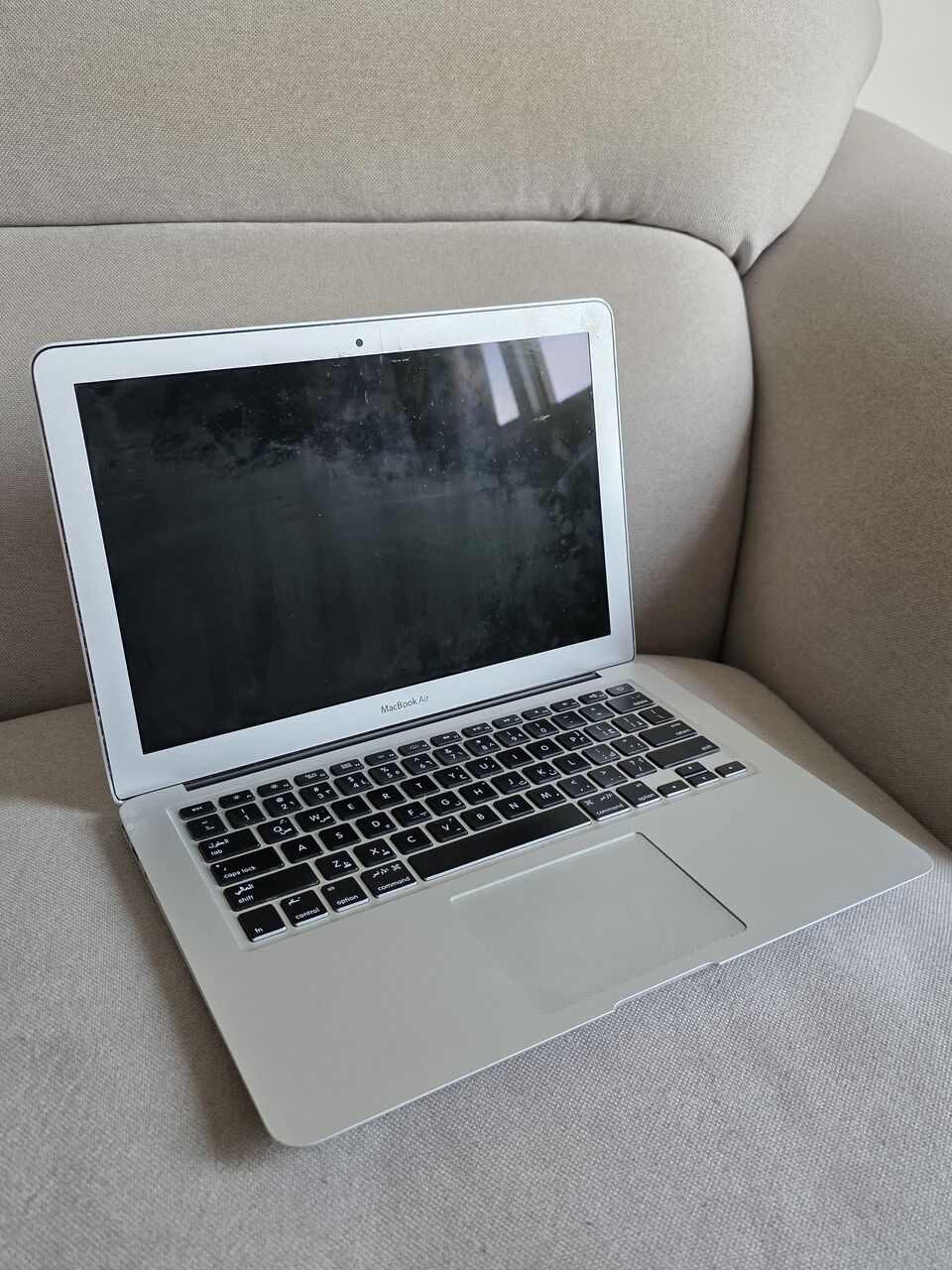 Manama, Computers, BHD 75,  MacBook Air 13" (Early 2015) - 8GB RAM | 128GB RAM