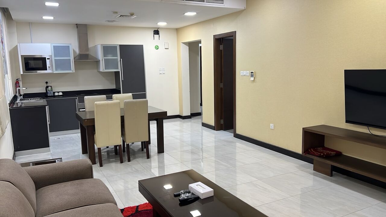 Juffair, Apartments, Flats, Houses & Villas, BHD 475/month,  Furnished,  2 BR,  Amazing Flat With Two Attached Washroom. Building Has Jacuzzi