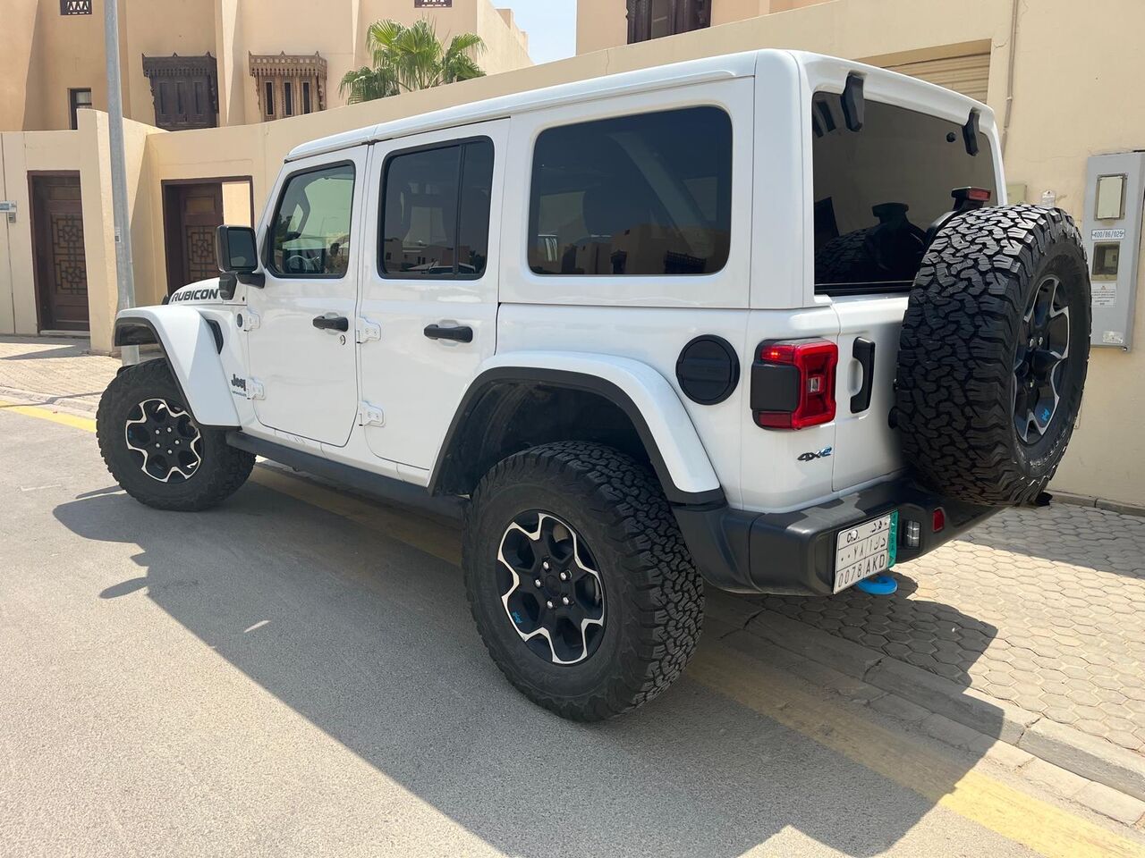 Riyadh, Vehicles, Cars & Trucks , SAR 170,  Wrangler Rubicon 4Xe,  2023,  Automatic,  29000 KM,    PHEV