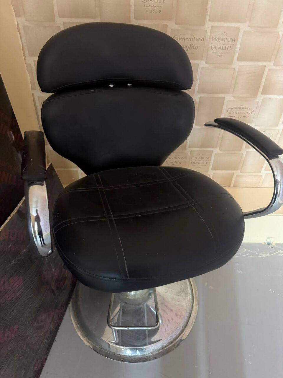 Manama, Furniture, BHD 20,  Salon Chair And Sofa